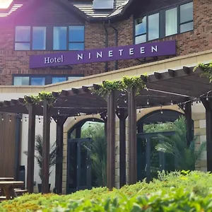 Nineteen Hotel